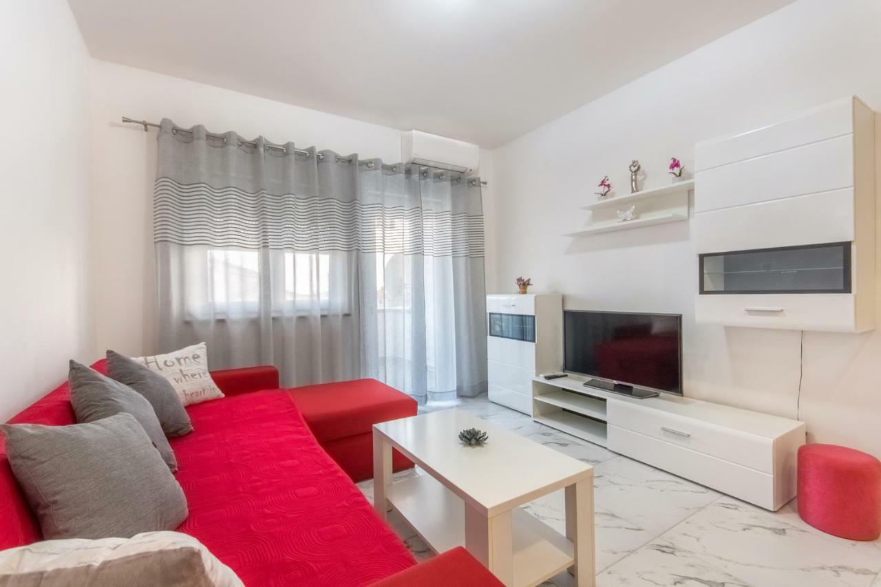 Apartment Alice Pula Bagian luar foto